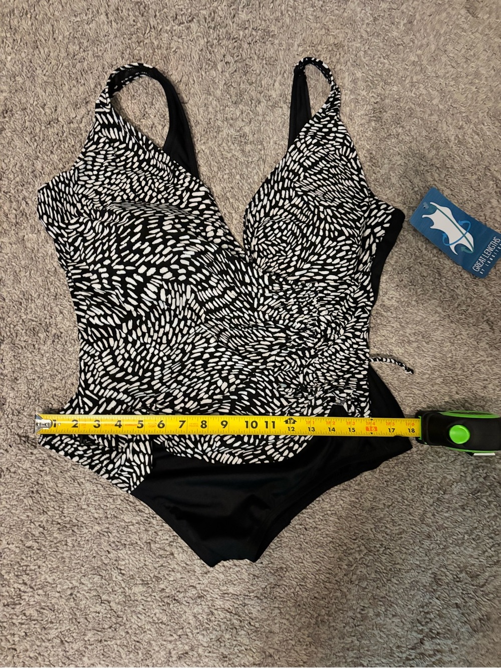 Great Lengths by Longitude Women’s Black & White Wrap One Piece Swim Size 18